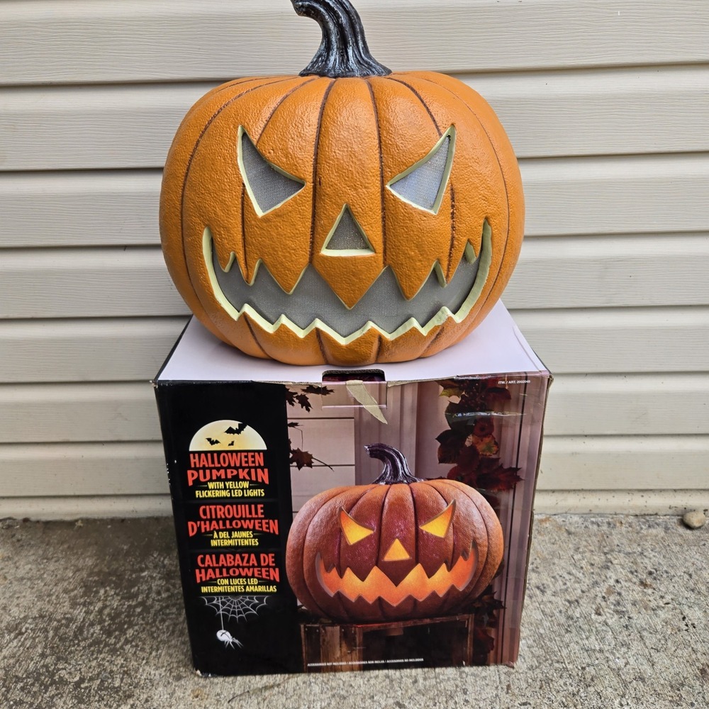 Costco 2018 20" Halloween Motion Sensor Jack O Lantern Pumpkin Light Sound w/Box